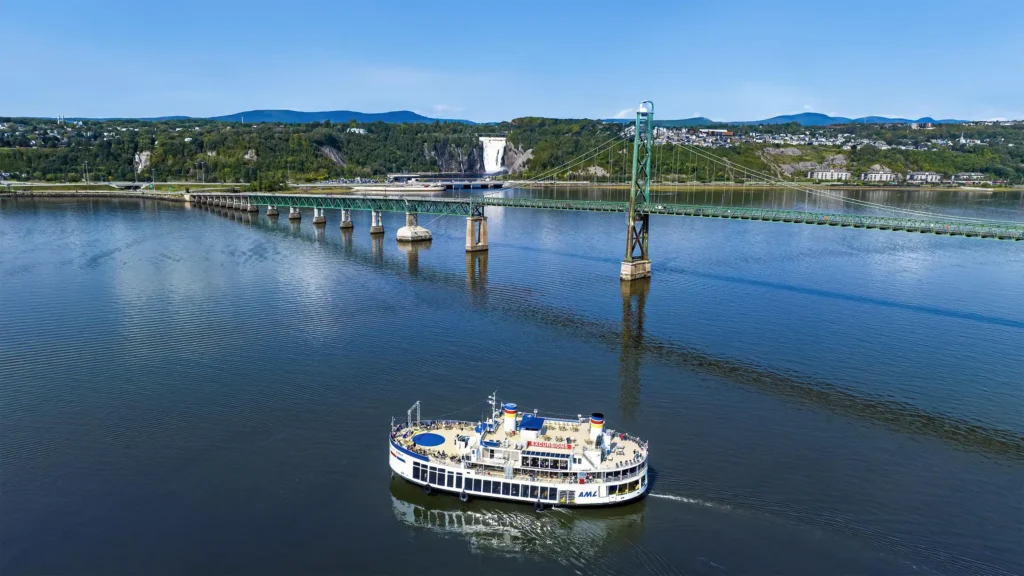 Guided Québec City Cruise